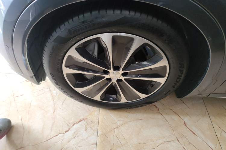 Used Hima Luxeed R7 2025 Range-Extended Version 251 km Max
