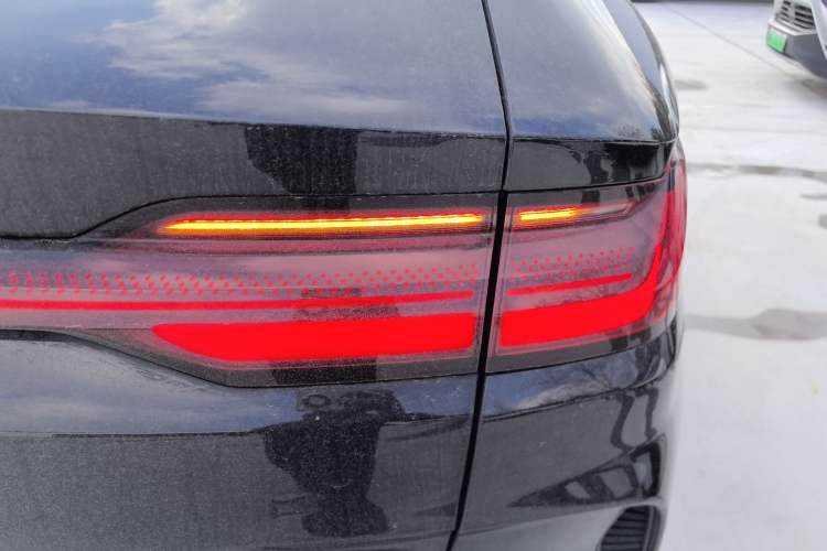 Used BYD Song PLUS New Energy 2024 HONOR Edition DM-i 110km Flagship Model
