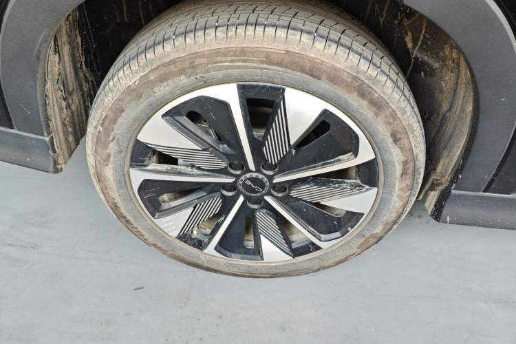 Used BYD Song PLUS New Energy 2025 DM-i Smart Drive 112KM Prestige Model