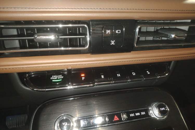 Used Lincoln Nautilus 2021 2.0T Four-Wheel Drive Luxury Edition
