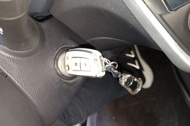 Used Nissan Tiida 2021 1.6L CVT Cool Edition
