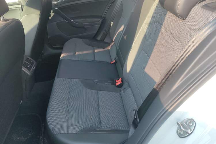 Used Volkswagen Golf 2018 1.6L Automatic Comfort Model
