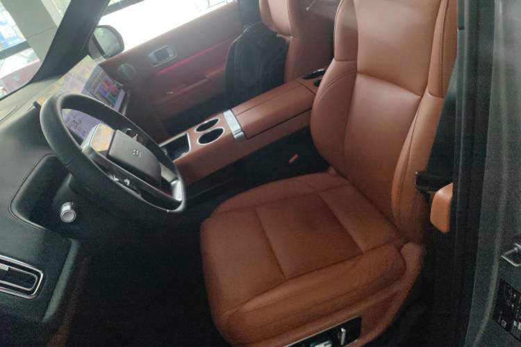 Used Li Auto L8 2023 Air model
