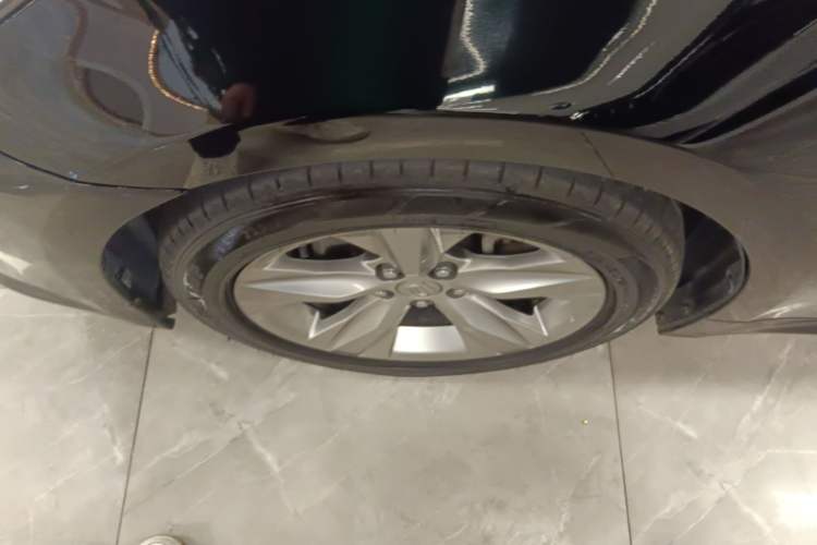 Used Toyota Crown 2015 2.0T Fashion Edition
