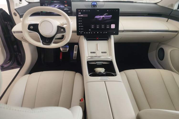 Used Hima Luxeed S7 2025 785 km Ultra