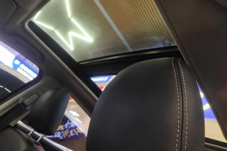 Used Honda Vezel 2020 1.5L CVT Pioneer Edition