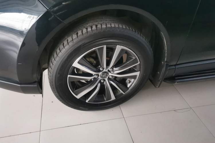 Used Toyota Harrier 2022 2.0L CVT Two-Wheel Drive Luxury Edition