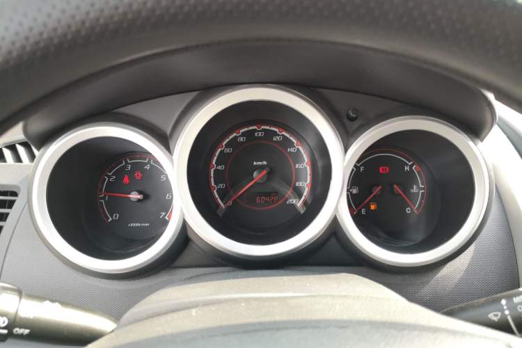 Used Changan CX20 2014 1.4L Manual Sport Version China IV Standard