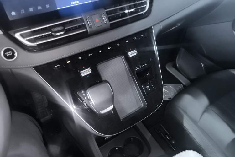 Used Hongqi HQ9 PHEV 2024 2.0T Four-Wheel Drive Business Edition
