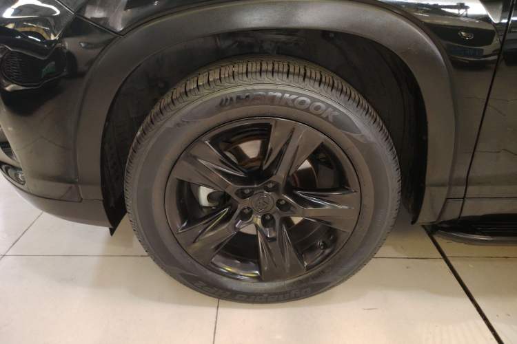 Used Toyota Highlander 2018 2.0T Four-Wheel Drive Prestige Version 7 Seats China V Emission Standard
