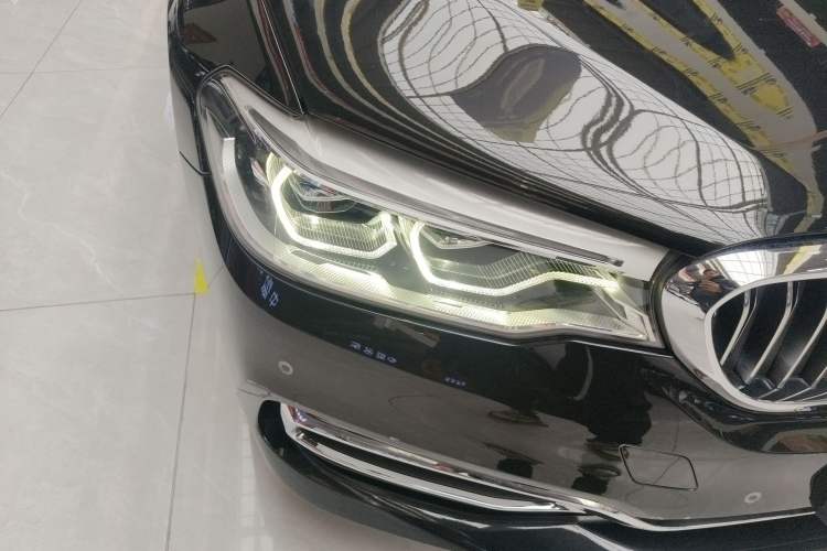 Used BMW 5 Series 2018 530Li Luxury Edition Premium Package
