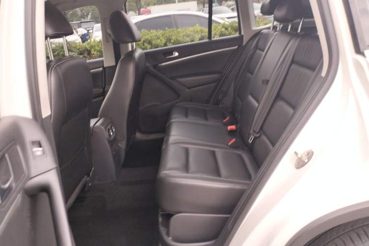 Used Volkswagen Tiguan 2017 300TSI Automatic Two-Wheel Drive Silk Road Comfort Edition
