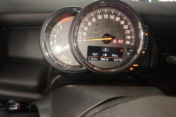 Used  MINI 2016 1.2T ONE Pioneer Edition
