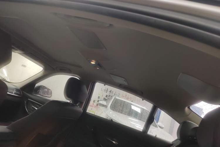 TDK.VehicleDetails.img