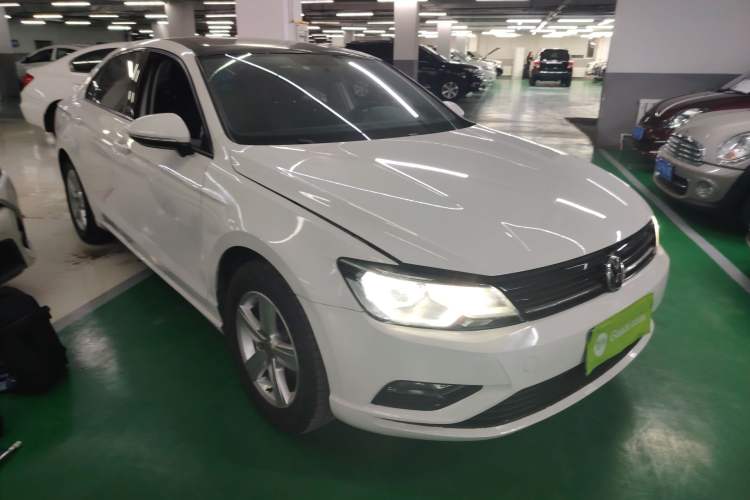 Used Volkswagen Lamando 2015 230TSI DSG Fashion Edition