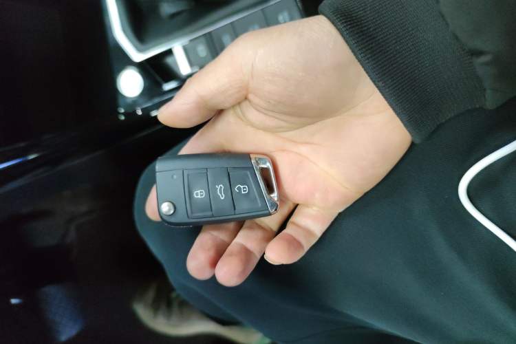 Used Volkswagen Tayron 2022 330TSI Two-Wheel Drive Luxury Smart Connectivity Version