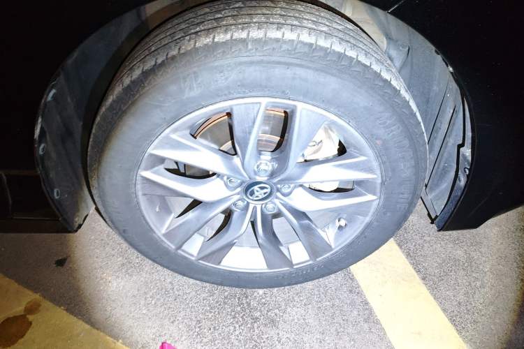 Used Toyota Avalon 2019 2.0L Luxury Edition China VI Standard