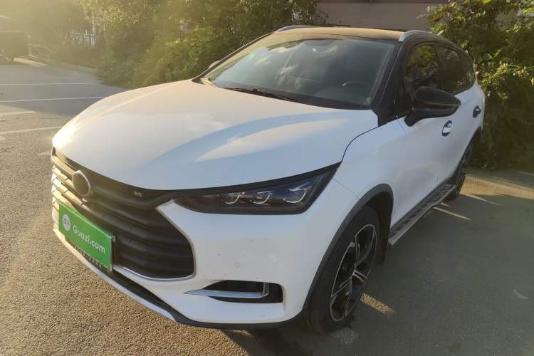 Used BYD Tang 2018 2.0T Automatic SmartConnect Luxury 7-Seater China V Emission Standard
