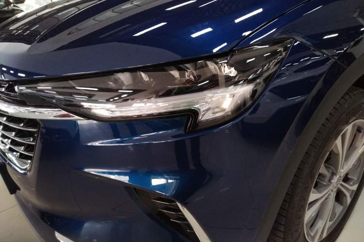 Used Buick Envision 2023 Encore Plus 652T Five-Seat All-Wheel-Drive Luxury Model
