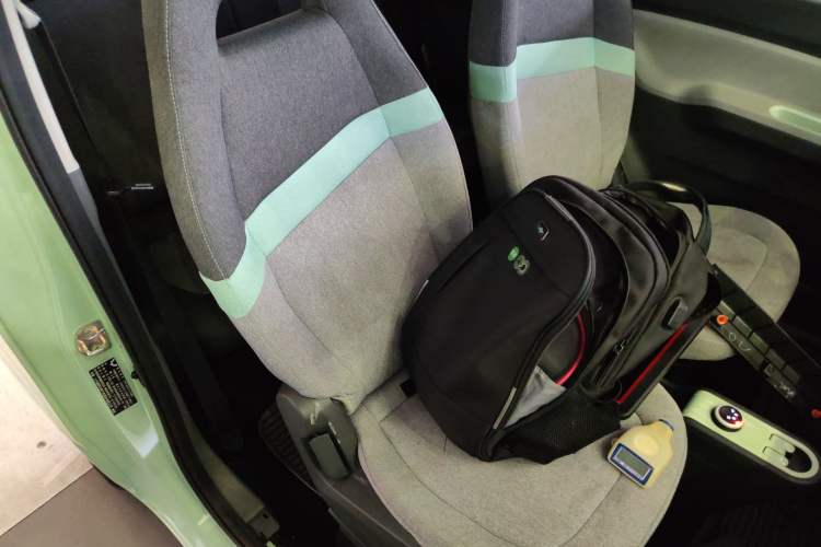 Used Wuling Hongguang MINIEV 2022 Macaron Premium Model – Lithium Iron Phosphate
