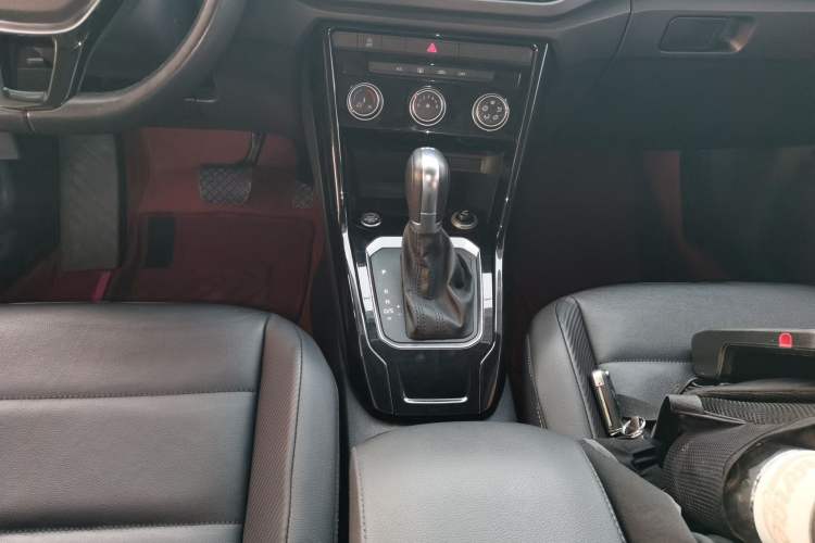 Used Volkswagen T-ROC 2020 280TSI DSG Two-Wheel Drive Comfort Version
