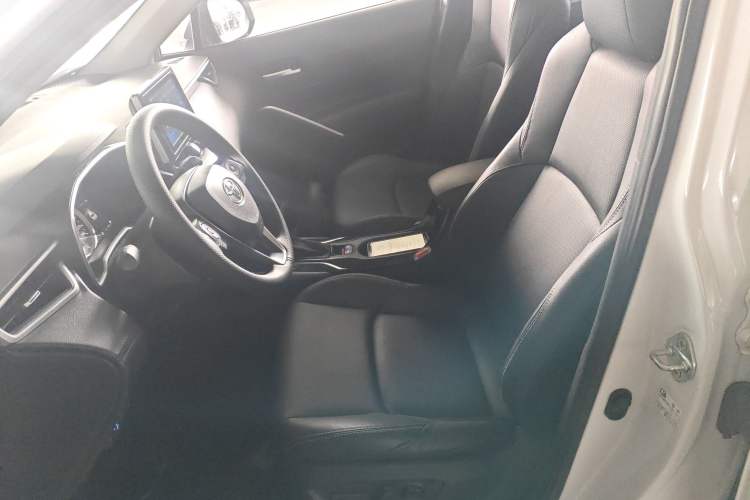 Used Toyota FRONTLANDER 2022 2.0L CVT Luxury PLUS Edition
