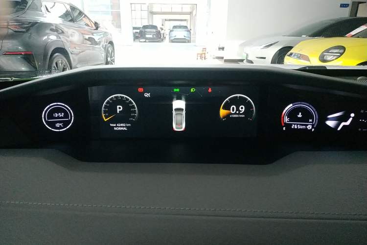 Used Changan UNI-V 2022 1.5T Prestige Version