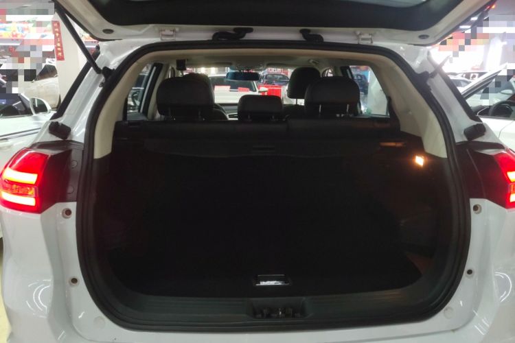 Used Geely Auto Emgrand X7 Sport 2016 2.0L Manual ZhiShang Version
