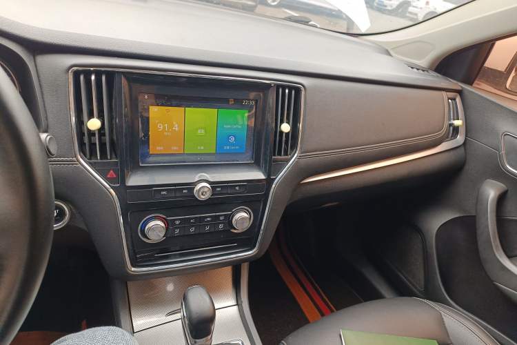 Used Roewe i6 2018 20T Automatic Flagship Edition
