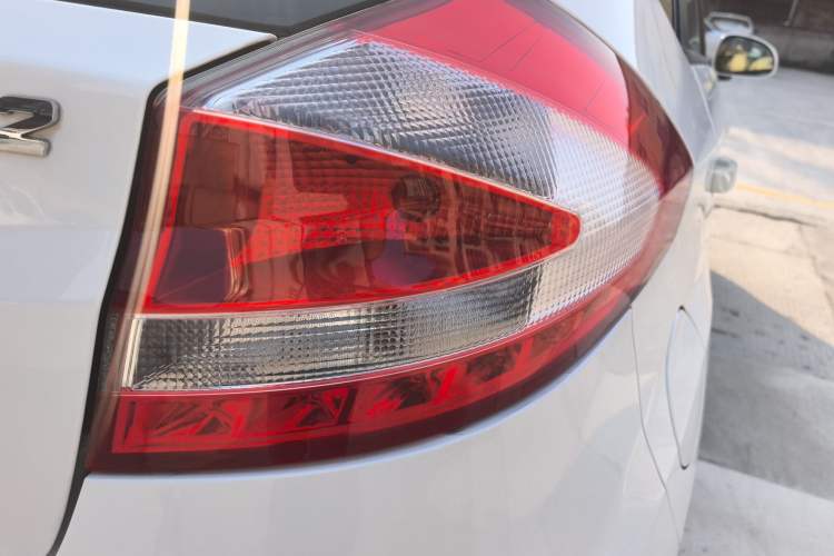 Used Chery Fengyun 2 2013 Hatchback 1.5L Manual Ruiyi Edition
