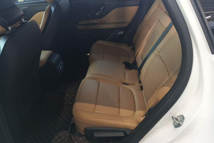 Used Lincoln Corsair 2021 2.0T Two-Wheel-Drive Luxury Edition