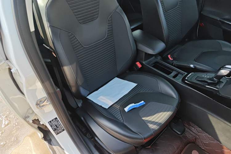 Used Ford Focus 2015 Hatchback EcoBoost 125 Automatic Supreme Style Edition
