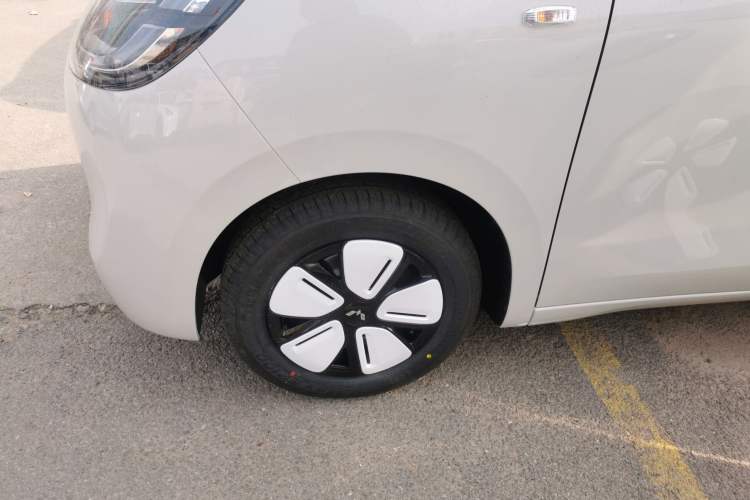 Used Wuling Hongguang MINIEV 2025 Four-Door Version Advanced Edition
