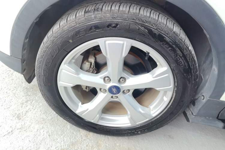 Used Ford Kuga 2018 EcoBoost 180 Two-Wheel-Drive Platinum Edition