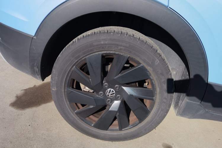 Used Volkswagen Tharu 2025 NewRui 300TSI Prestige Edition
