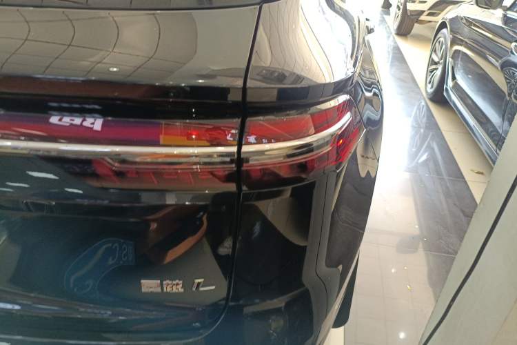 Used Geely Auto Monjaro L 2025 Dongfang Yao 2.0TD Automatic Lanxing Edition
