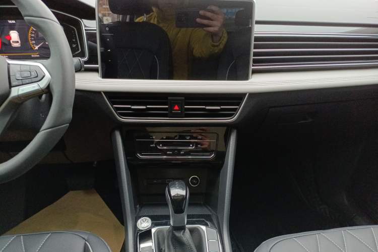 Used Volkswagen Tiguan L 