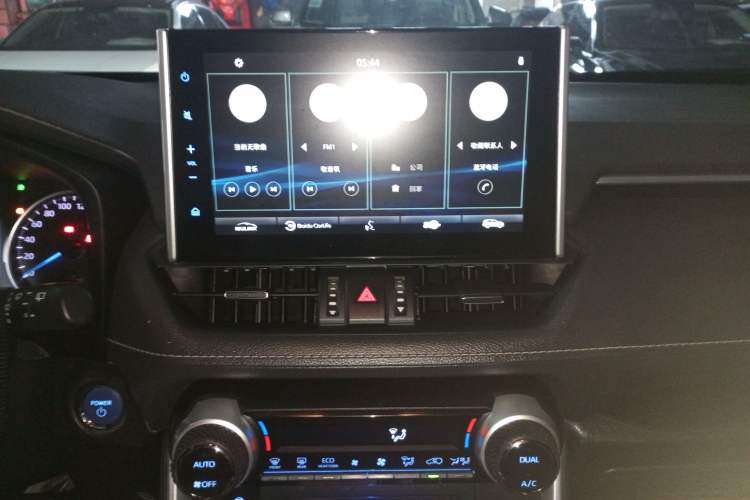 Used Toyota Wildlander 2021 Dual-Engine 2.5L E-CVT Two-Wheel Drive Luxury Edition
