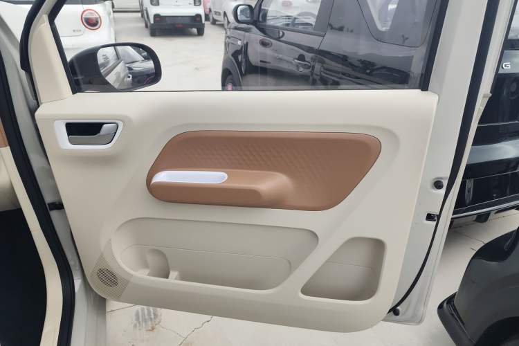 Used Wuling Hongguang MINIEV 2024 3rd Generation 215km Youth Edition
