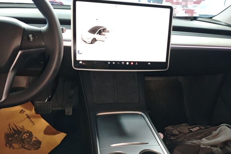 Used Tesla Model Y 2023 Long-Range All-Wheel-Drive Version
