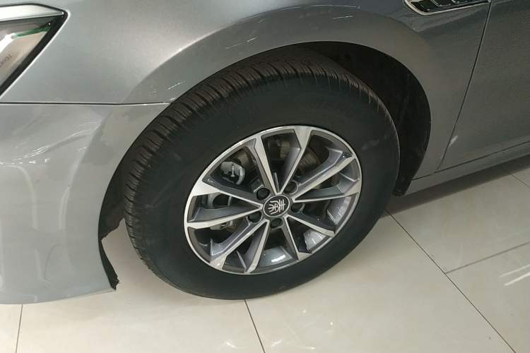 Used BYD Qin PLUS 2024 HONOR Edition DM-i 55KM Leading Model
