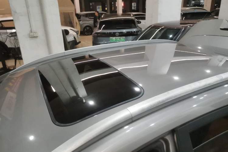 Used Geely Auto Vision S1 2018 1.4T CVT FENGXING Model
