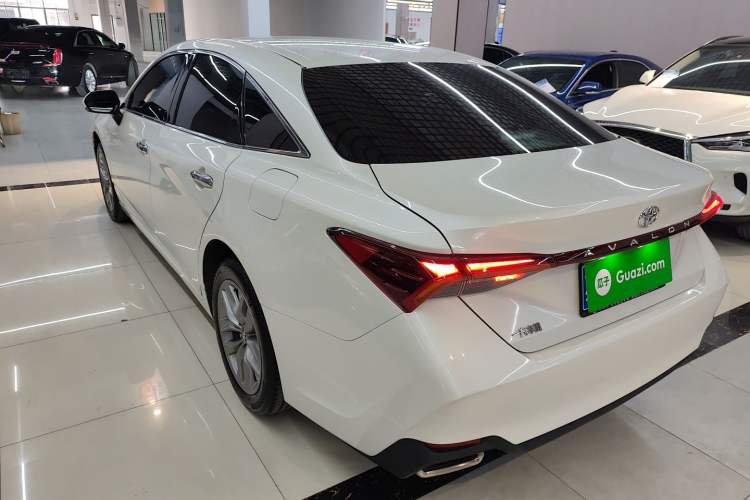 Used Toyota Avalon 2019 2.0L Luxury Edition China VI Standard
