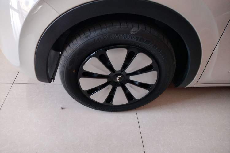 Used Wuling Bingo 2023 410 km Lingxi Deluxe Edition
