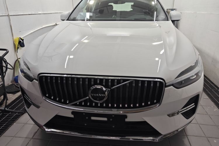 Used Volvo XC60 New Energy 2025 Plug-in Hybrid Long-Range All-Wheel Drive Smart Luxury Edition
