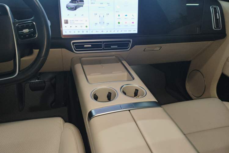 Used Li Auto L9 2022 Max model
