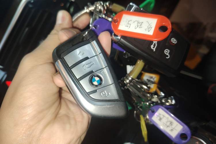 Used BMW 5 Series 2018 525Li Luxury Package
