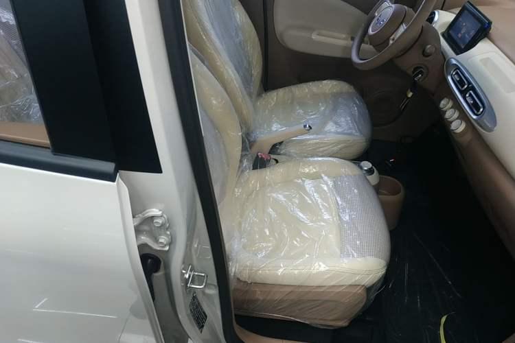 Used Wuling Hongguang MINIEV 2025 Four-Door Version Advanced Edition
