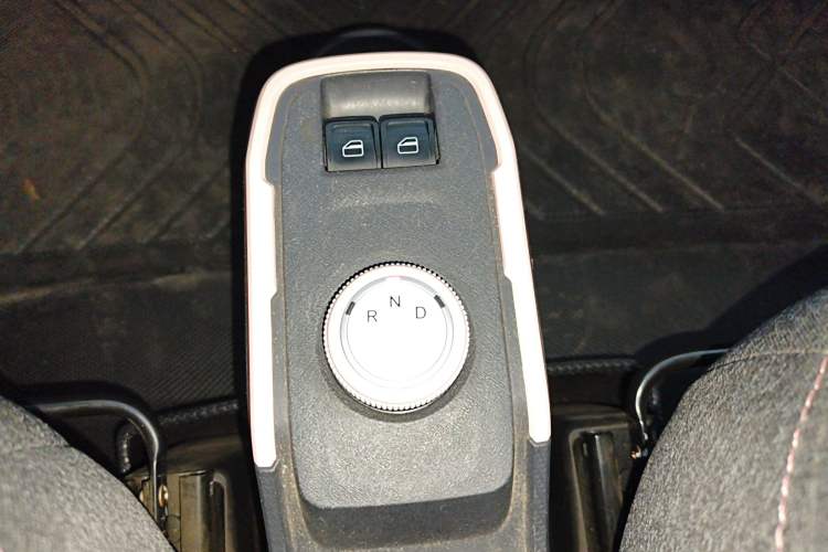 Used Chery QQ Ice Cream 2022 120km Conical Shape Lithium Iron Phosphate