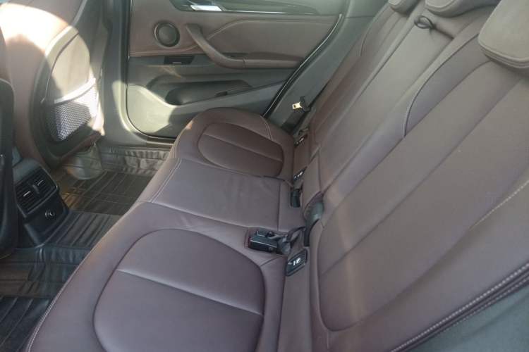 Used BMW X1 2016 xDrive20Li Luxury Model
